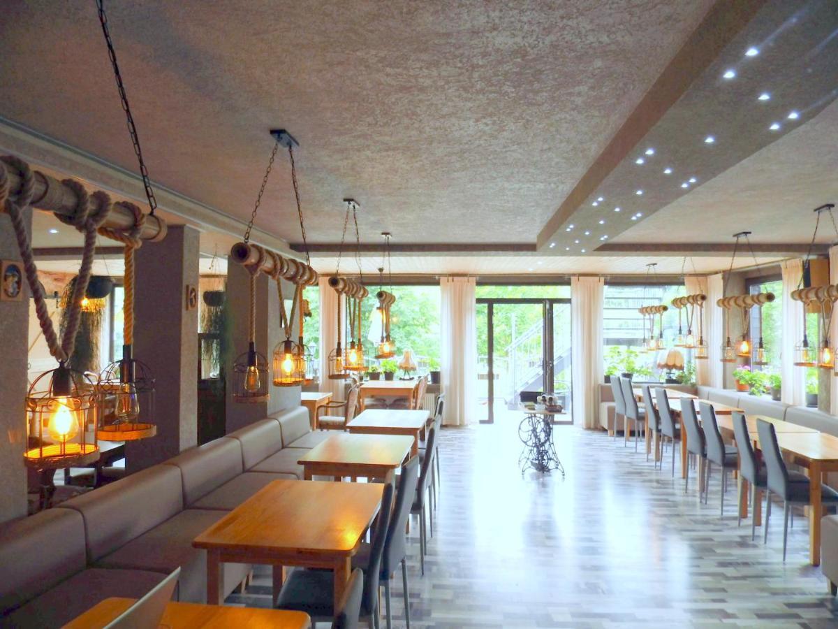 Hotel Restaurant Zum Valwiger Herrenberg Exterior foto