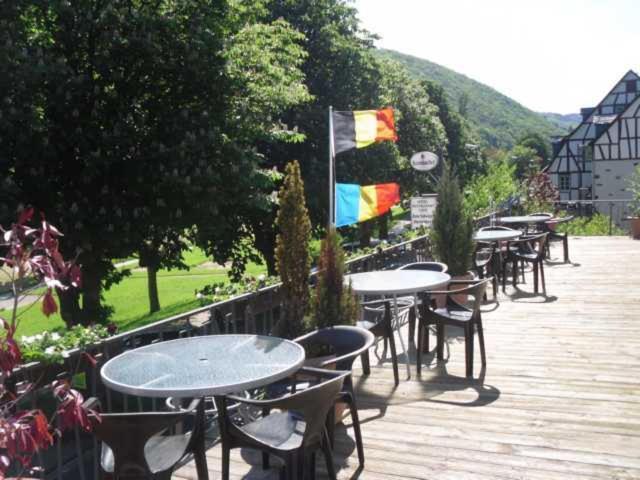 Hotel Restaurant Zum Valwiger Herrenberg Exterior foto